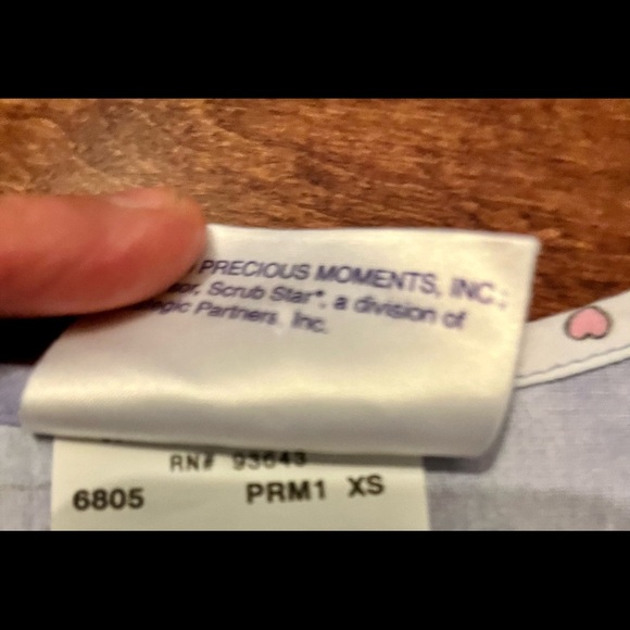 EUG Precious Moments.. snap front scrub top​ - Picture 3 of 3